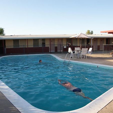 Gateway Inn Red Bluff Exteriör bild